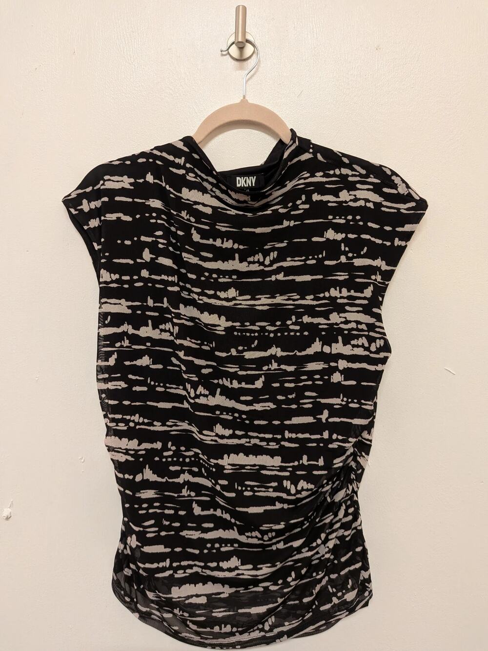 DKNY Sleeveless Drape Neck Top Black And White Abstract Print Size XL